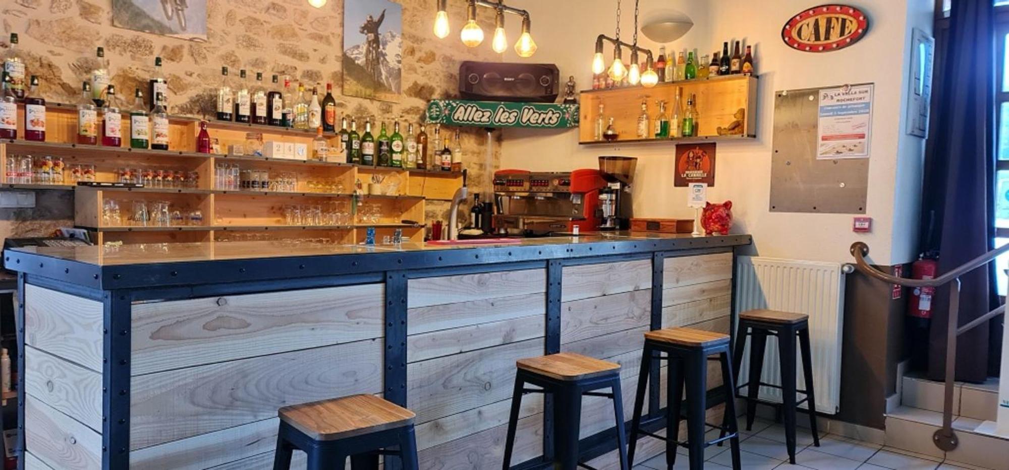 L'Auberge De La Source La Valla-sur-Rochefort Ngoại thất bức ảnh
